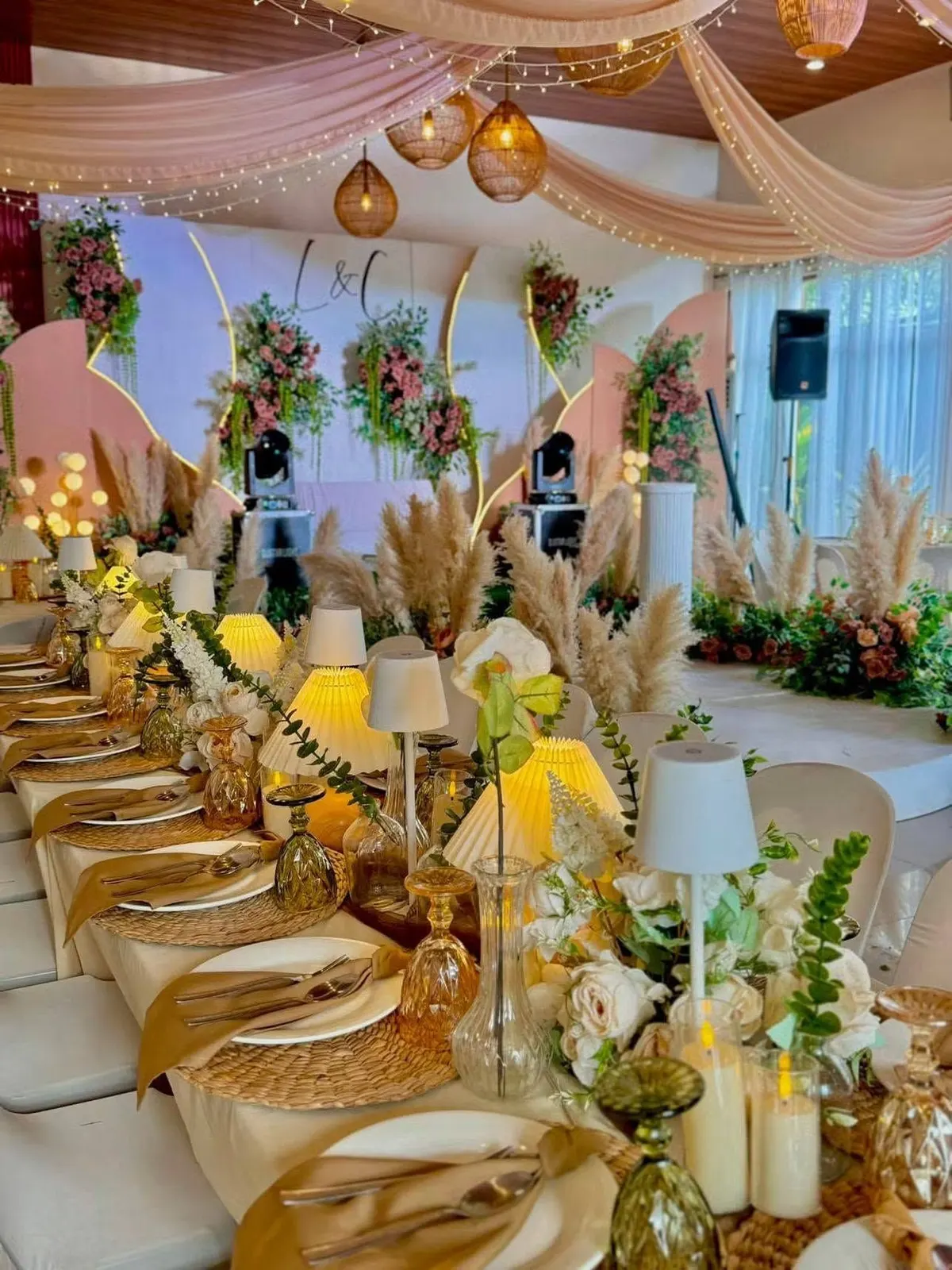 Gold and yellow long table with pampas